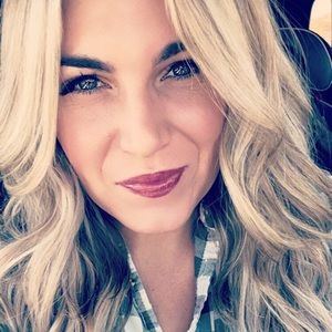 Meet your Posher, Corrie